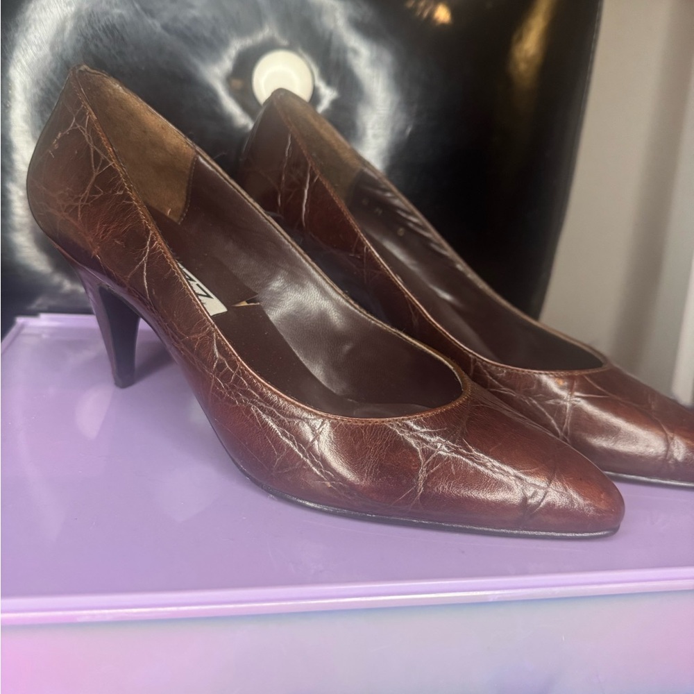 Jazz Brown Heels